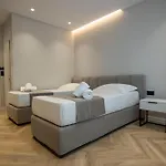 Mina Luxury * Tirana