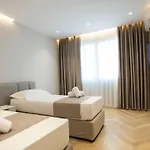 Mina Luxury * Tirana
