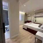 Mina Luxury *