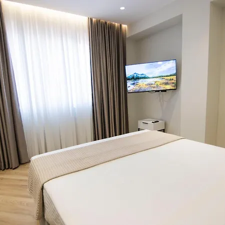 公寓 Mina Luxury 地拉那