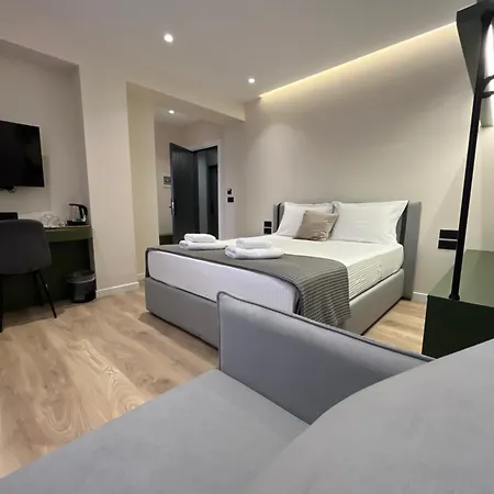 Mina Luxury * 地拉那