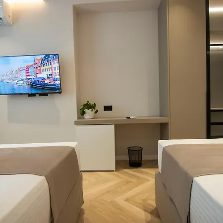 Mina Luxury טיראנה